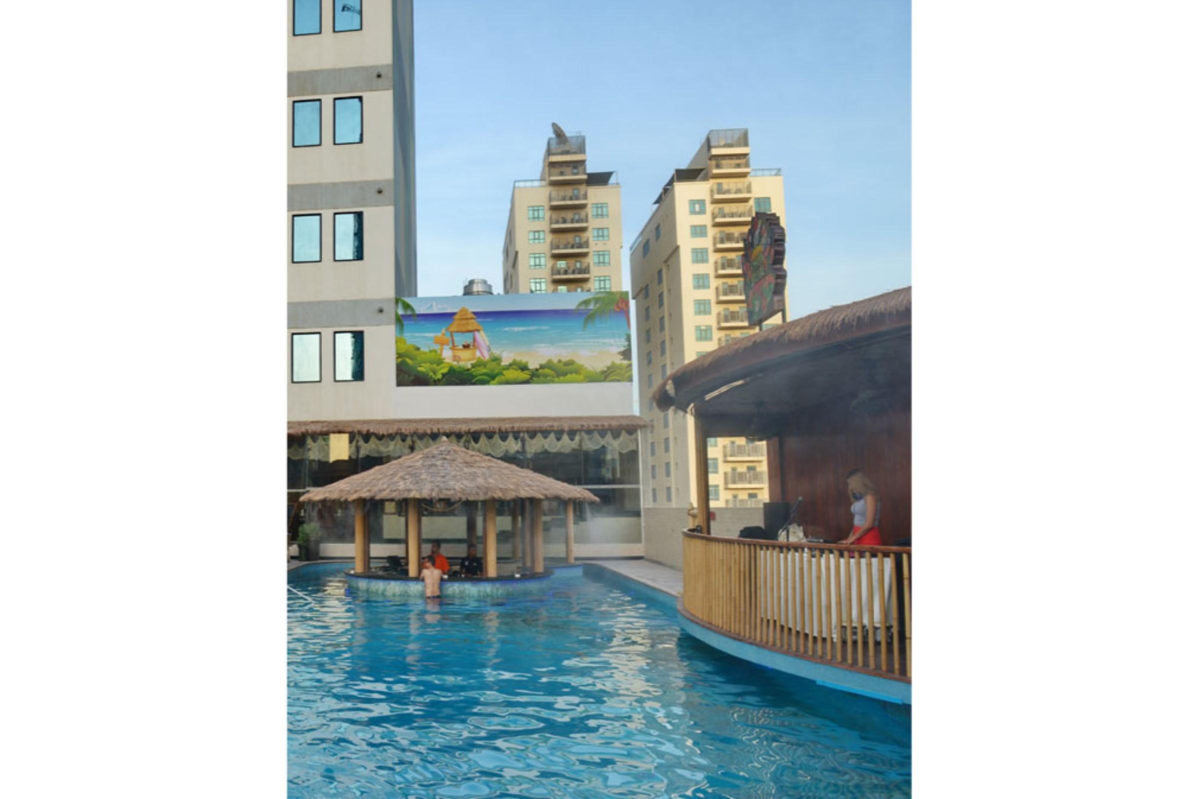 Elite Crystal Hotel Manama Exterior photo